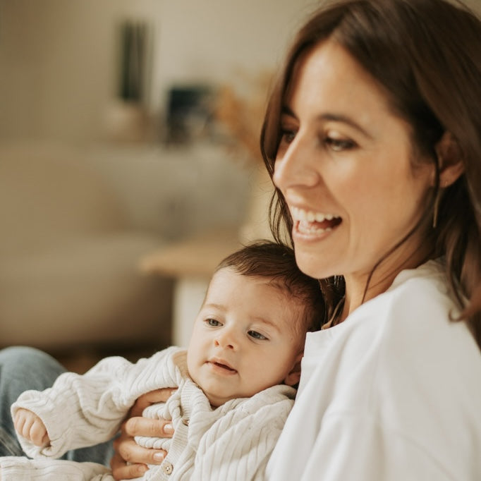 Le post-partum : ce qu’on ne prévoit pas… et ce qui change tout 🤍